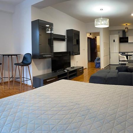 Apartman City Center 3-Setaliste プリイェドル エクステリア 写真