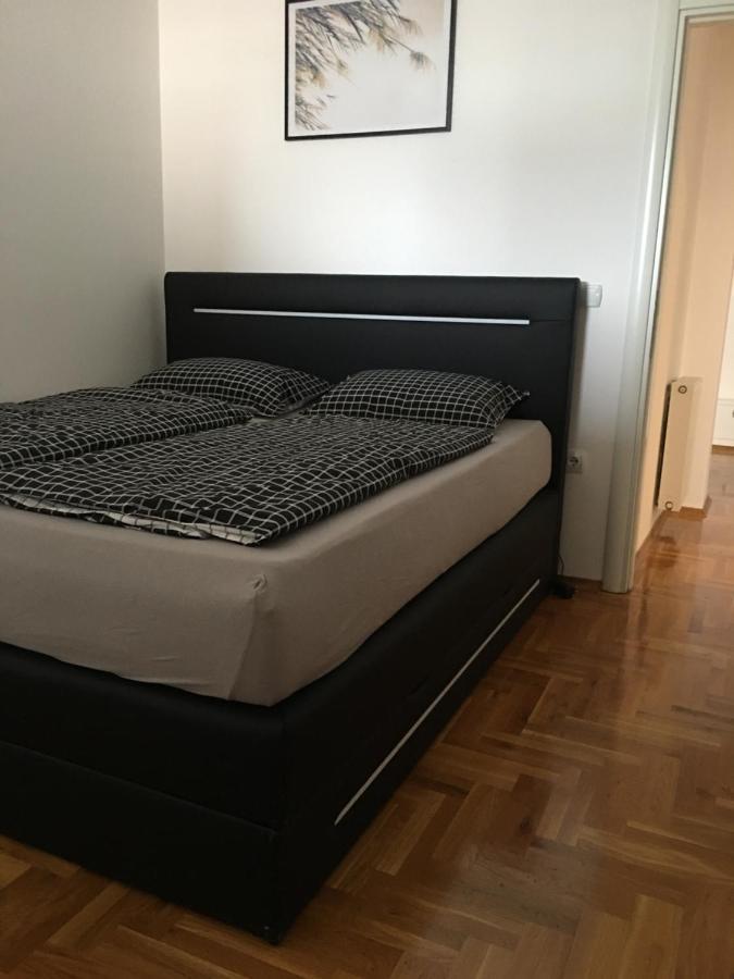 Apartman City Center 3-Setaliste プリイェドル エクステリア 写真