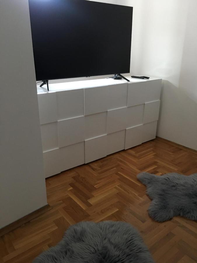 Apartman City Center 3-Setaliste プリイェドル エクステリア 写真