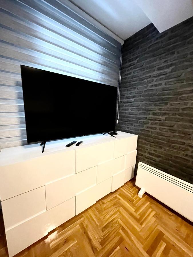Apartman City Center 3-Setaliste プリイェドル エクステリア 写真