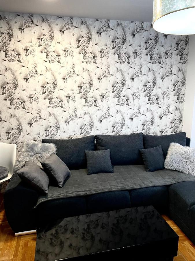 Apartman City Center 3-Setaliste プリイェドル エクステリア 写真